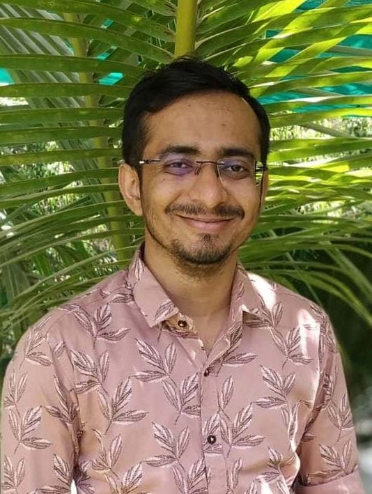 Portrait of Dipen Visavadia