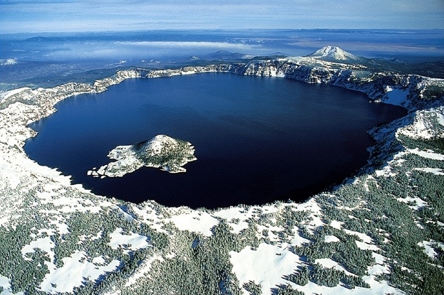 Caldera volcanic landform