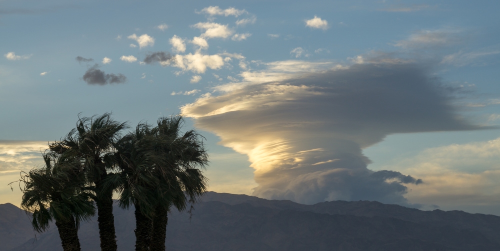 Cumulonimbus cloud behind the mountain