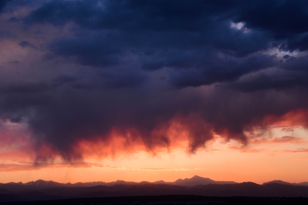 Virga looks like falling in the sky