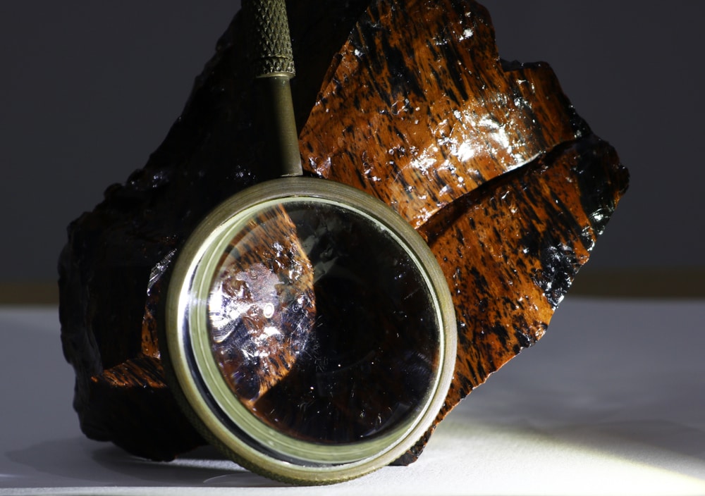 Obsidian with magnifying glass on it