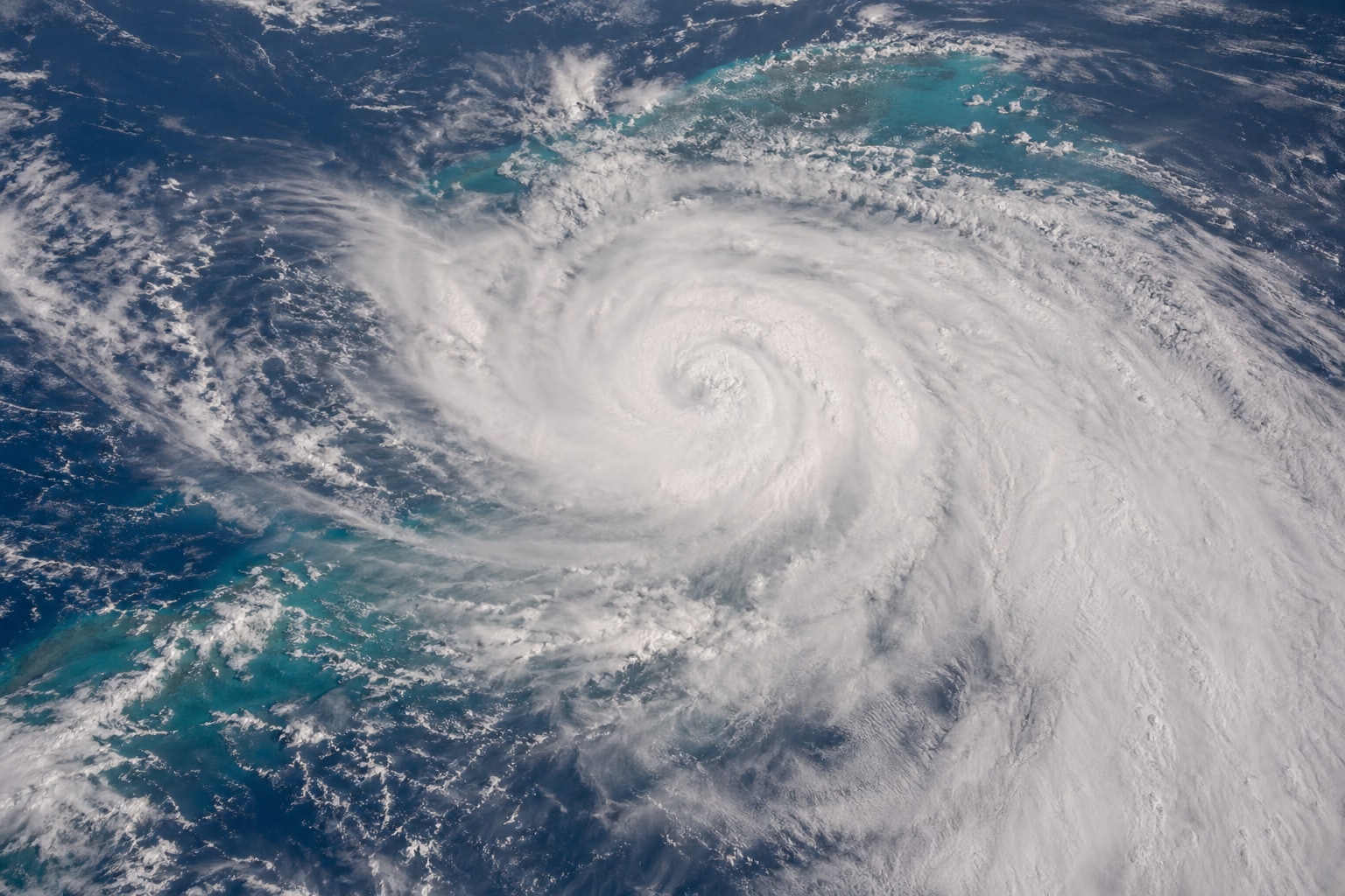 Cyclone vs typhoon vs hurricane featured image