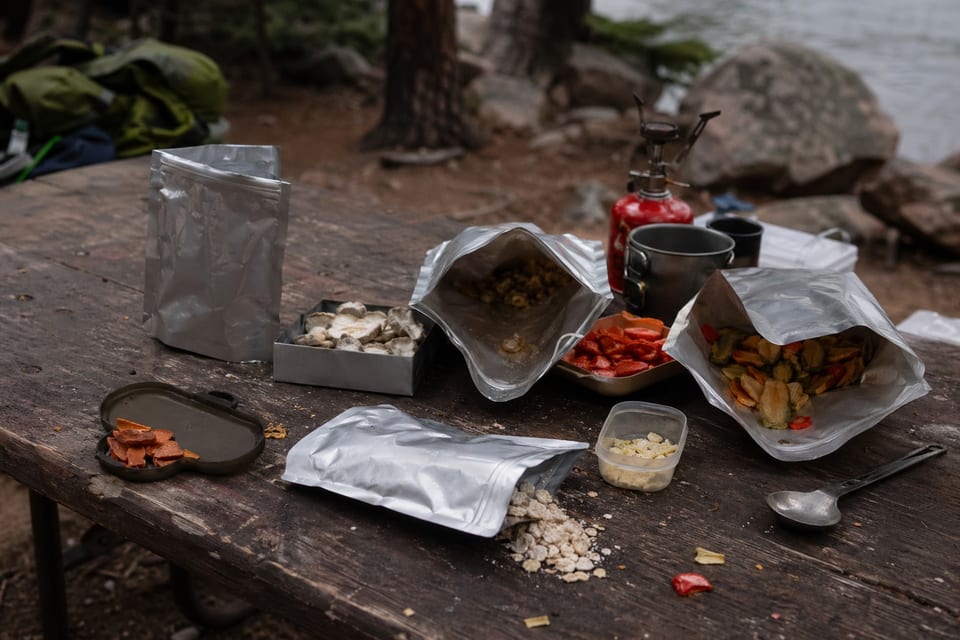 freeze dried vs dehydrated featured image