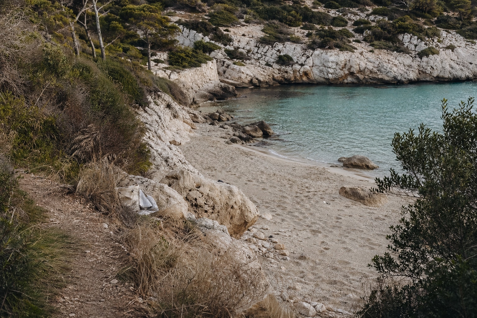 skinny dipping spots featured image