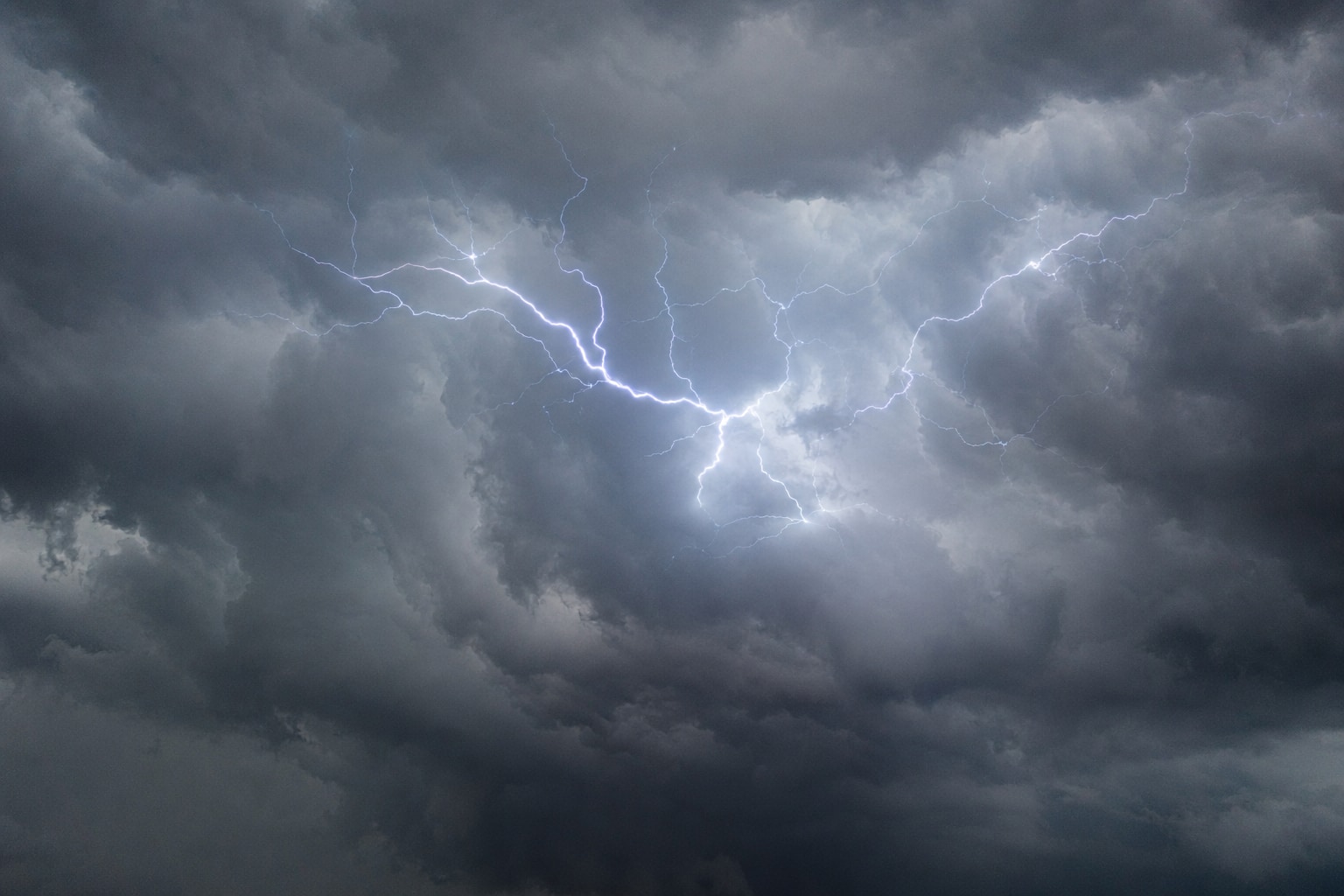 what color is lightning featured image